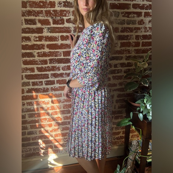 Vintage Tina Barrie Floral long sleeve dress - Picture 3 of 10